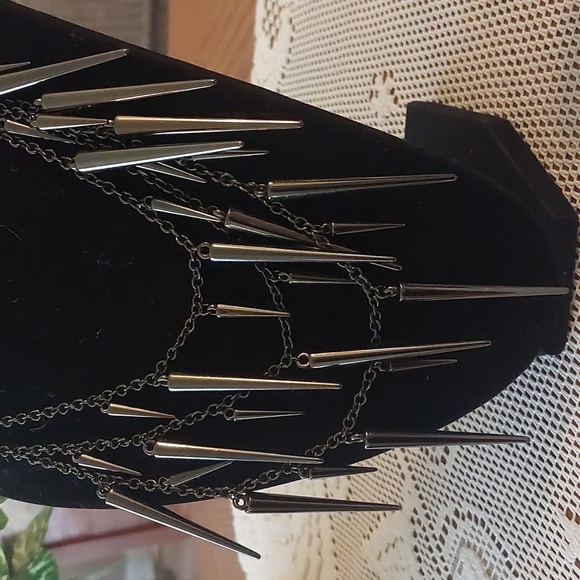 Gothic Fashion Costume Jewelry Lot of 5 - Picture 8 of 16